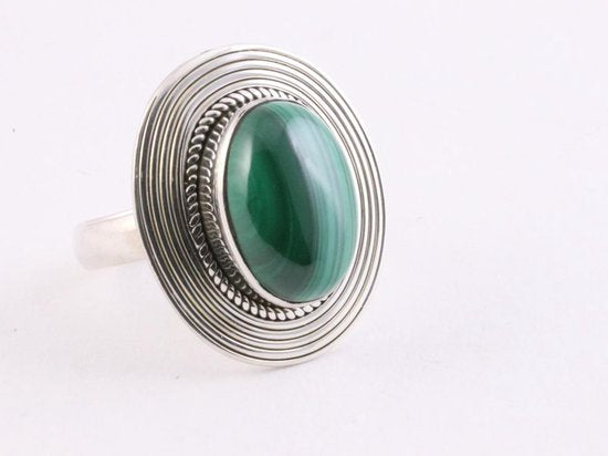 Bewerkte ovale zilveren ring met malachiet afbeelding 1