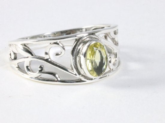 Fijne opengewerkte zilveren ring met citrien afbeelding 1