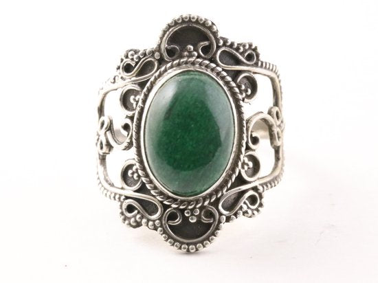 Bewerkte zilveren ring met jade afbeelding 4