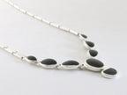 Hoogglans zilveren collier met onyx afbeelding 2