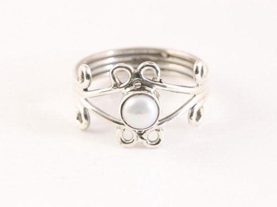 Fijne opengewerkte zilveren ring met parel afbeelding 4