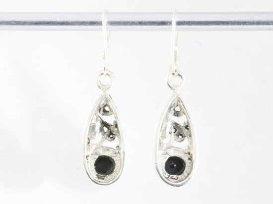 Fijne opengewerkte zilveren oorbellen met lapis lazuli afbeelding 3