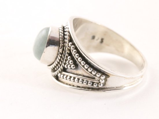 Bewerkte zilveren ring met aquamarijn afbeelding 2