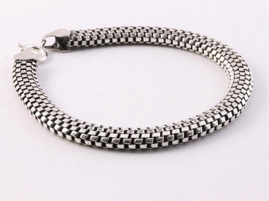 Gevlochten zilveren armband afbeelding 2