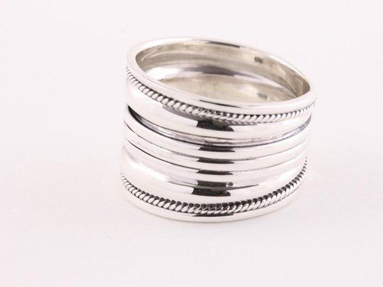 Brede hoogglans zilveren ring met ribbels afbeelding 2