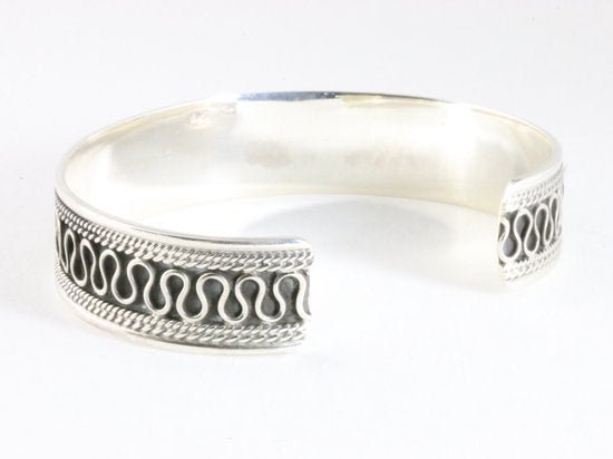Zware zilveren klemarmband met meander patroon afbeelding 2