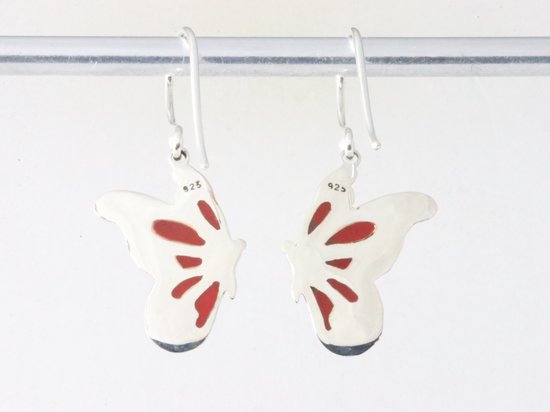 Bewerkte zilveren vlinder oorbellen met rode koraal steen afbeelding 2