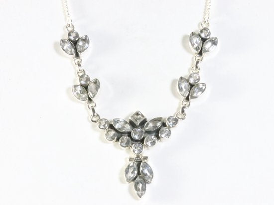 Zilveren collier met bergkristal stenen afbeelding 4