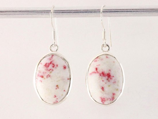 Ovale zilveren oorbellen met cinnaber afbeelding 3