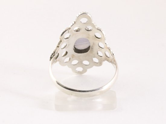 Opengewerkte zilveren ring met blauwe lace agaat afbeelding 3