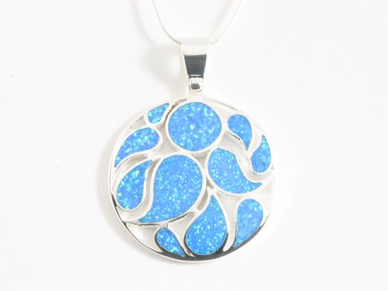 Ronde opengewerkte zilveren hanger met Australische opaal aan ketting afbeelding 4