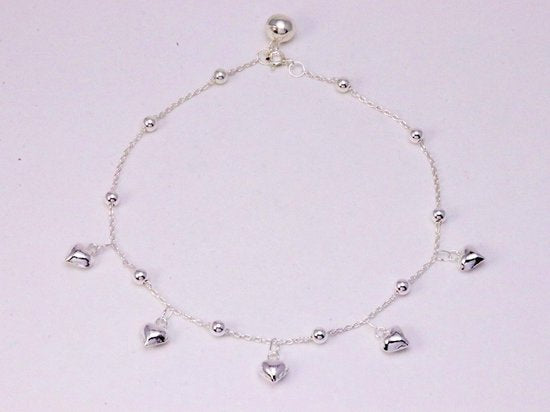 Fijne zilveren enkelband met hartjes en bolletjes afbeelding 1