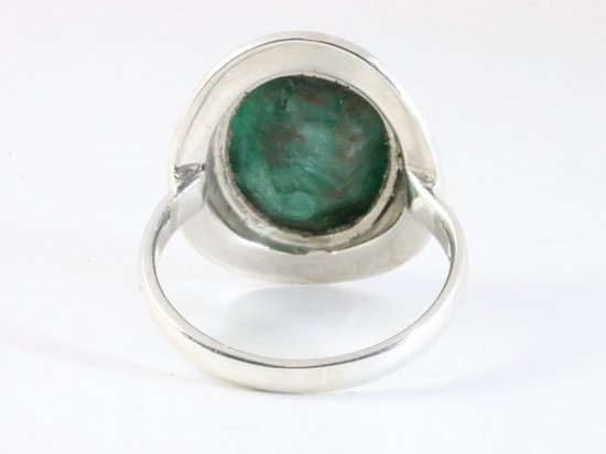 Bewerkte zilveren ring met smaragd afbeelding 3