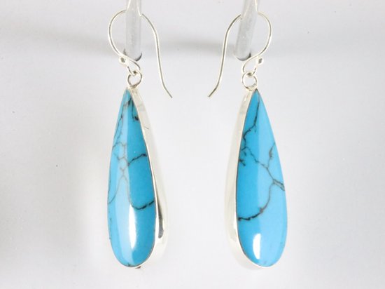 Lange druppelvormige zilveren oorbellen met blauwe turkoois afbeelding 2