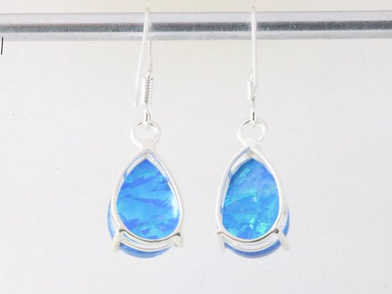 Zilveren oorbellen met blauwe opaal afbeelding 3