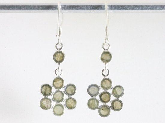 Lange bloemvormige zilveren oorbellen met labradoriet afbeelding 2