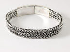 Zware gevlochten zilveren armband met kliksluiting afbeelding 2