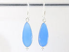 Druppelvormige zilveren oorbellen met blauwe chalcedoon afbeelding 3