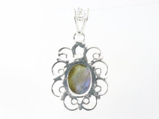 Opengewerkte zilveren hanger met labradoriet afbeelding 3