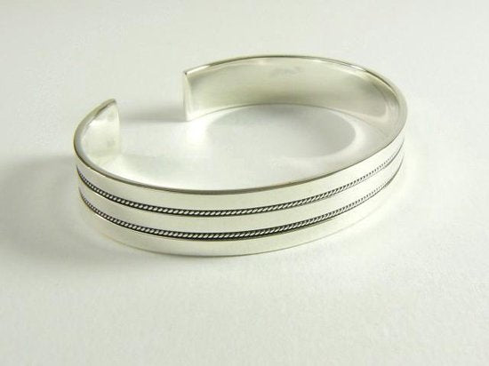 Zilveren klemarmband met fijne kabelpatronen afbeelding 2