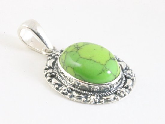 Bewerkte zilveren hanger met groene koperturkoois afbeelding 2