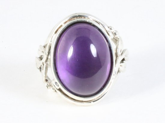 Opengewerkte zilveren ring met amethist afbeelding 4