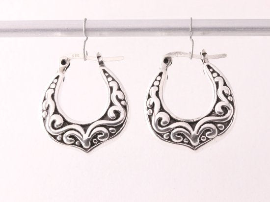 Fijne bewerkte zilveren oorringen afbeelding 3