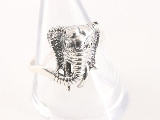 Fijne zilveren olifant ring afbeelding 3