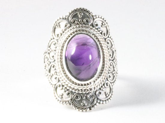 Bewerkte zilveren ring met amethist afbeelding 4