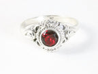 Fijne bewerkte zilveren ring met granaat afbeelding 4