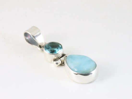 Zilveren hanger met larimar en blauwe topaas aan ketting afbeelding 2