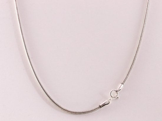 Grote bewerkte zilveren hanger met abalone schelp aan snake ketting afbeelding 4