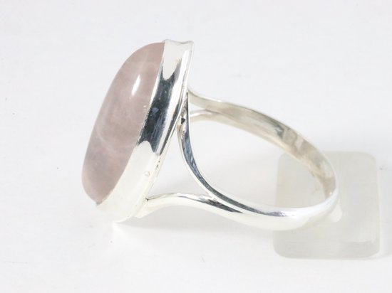 Hoogglans zilveren ring met rozenkwarts afbeelding 2