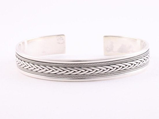 Zilveren klemarmband met vlechtmotief en kabelpatronen afbeelding 1