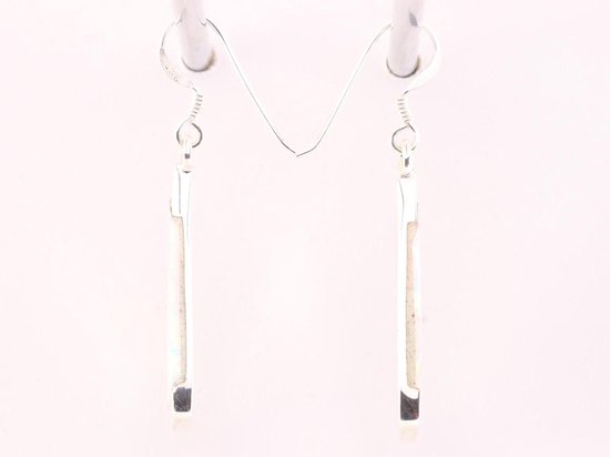 Druppelvormige zilveren oorbellen met welo opaal afbeelding 2