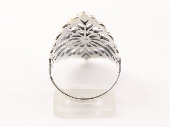 Langwerpige opengewerkte zilveren ring afbeelding 3