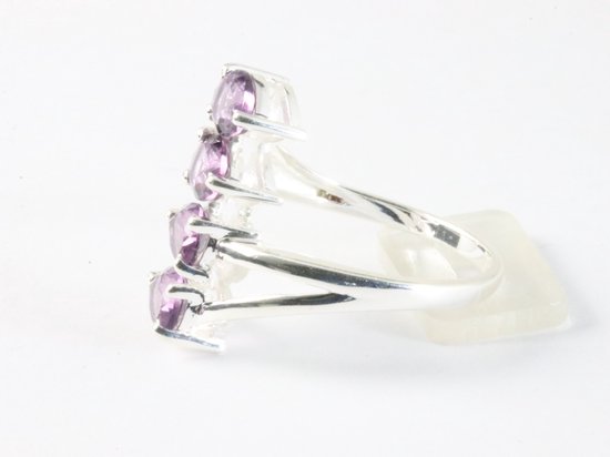 Langwerpige hoogglans zilveren ring met amethist stenen afbeelding 2