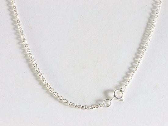 Ronde opengewerkte zilveren hanger met abalone schelp aan ketting afbeelding 5