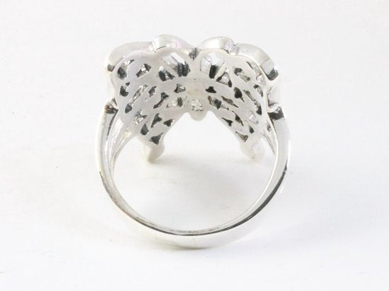 Opengewerkte zilveren vlinder ring met marcasiet afbeelding 3