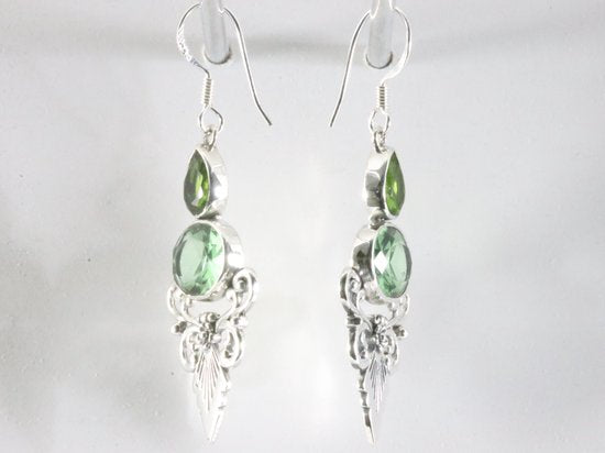 Lange zilveren oorbellen met groene amethist en peridoot afbeelding 2