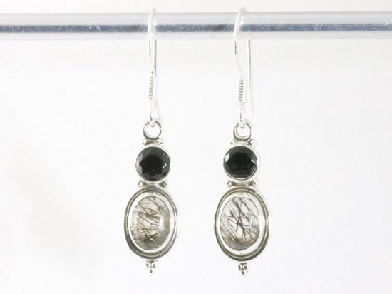 Fijne bewerkte zilveren oorbellen met zwarte rutielkwarts en onyx afbeelding 4