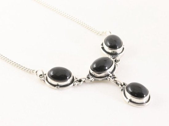 Bewerkte zilveren ketting met onyx afbeelding 2
