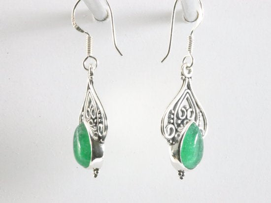 Opengewerkte zilveren oorbellen met jade afbeelding 2