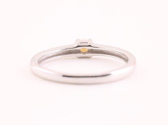 Fijne hoogglans zilveren ring met zoetwater parel afbeelding 3