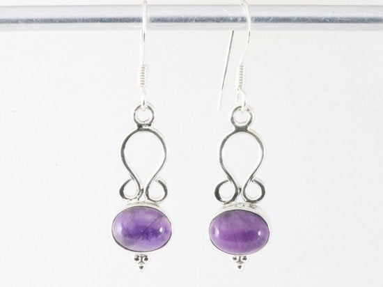 Fijne opengewerkte zilveren oorbellen met amethist afbeelding 4