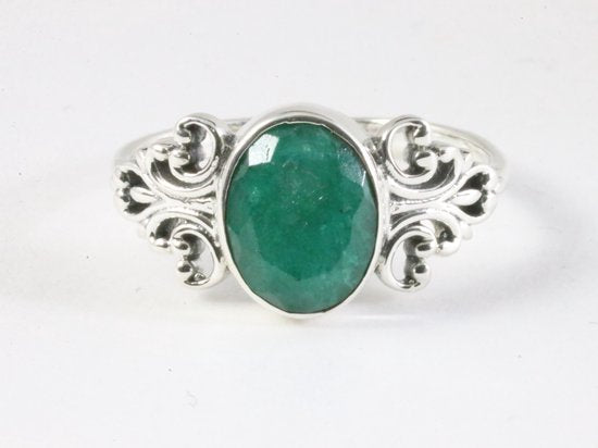 Fijne bewerkte zilveren ring met smaragd afbeelding 4