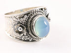 Bewerkte zilveren ring met blauwe chalcedoon afbeelding 1