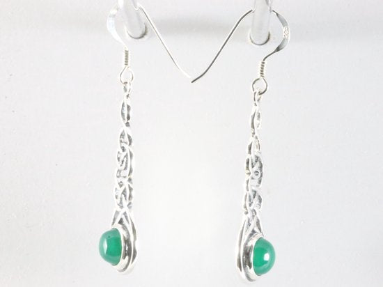 Lange opengewerkte zilveren oorbellen met groene agaat afbeelding 2