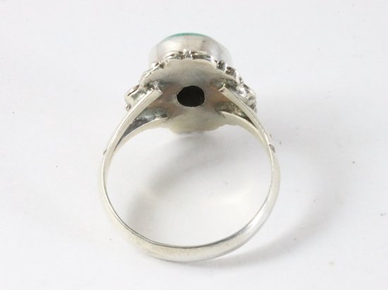Bewerkte zilveren ring met Tibetaanse groene turkoois afbeelding 3