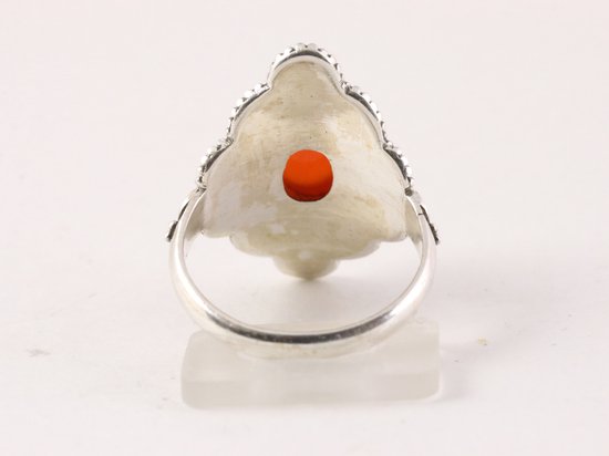 Bewerkte zilveren ring met carneool afbeelding 3